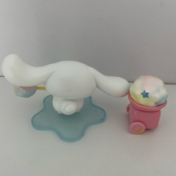 Miniso Cinnamoroll Cotton Candy Figure - Picture 2 of 2